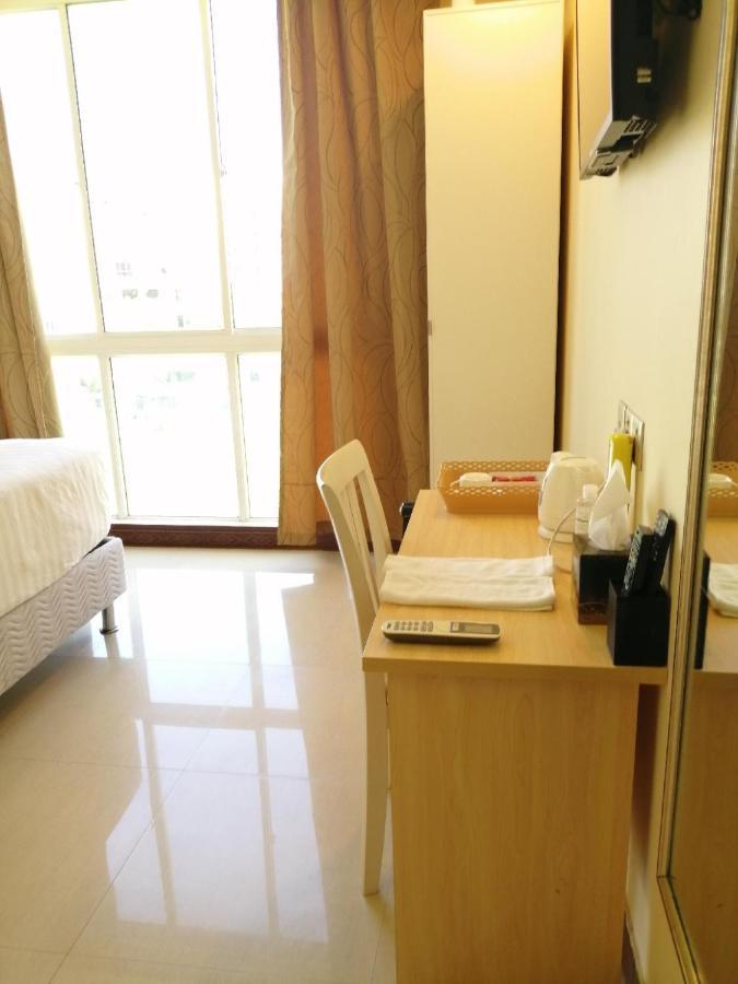The Grand View Hotel Male Exterior photo